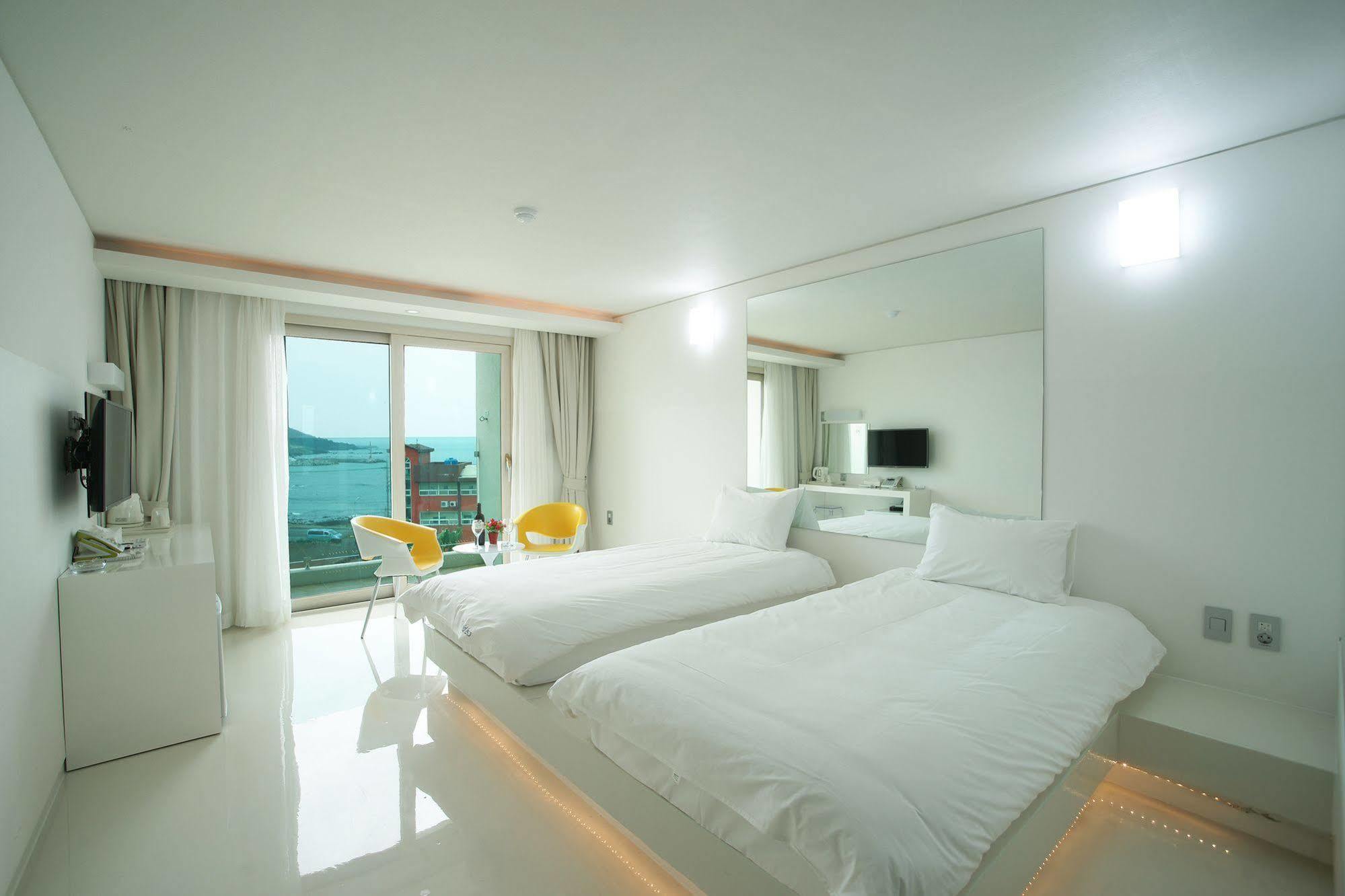 Hotel Ciel Bleu เมืองเชจู ภายนอก รูปภาพ