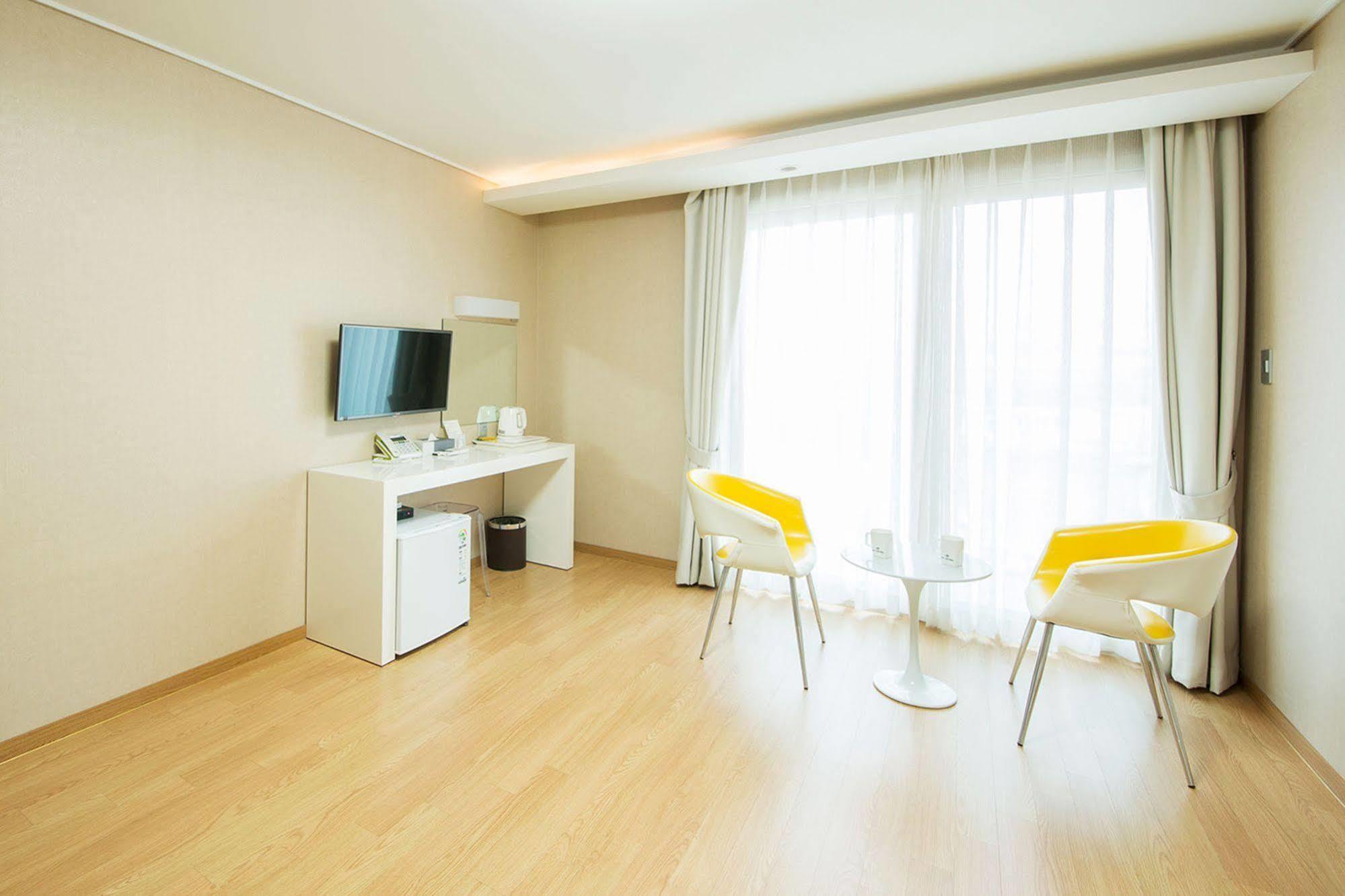 Hotel Ciel Bleu เมืองเชจู ภายนอก รูปภาพ