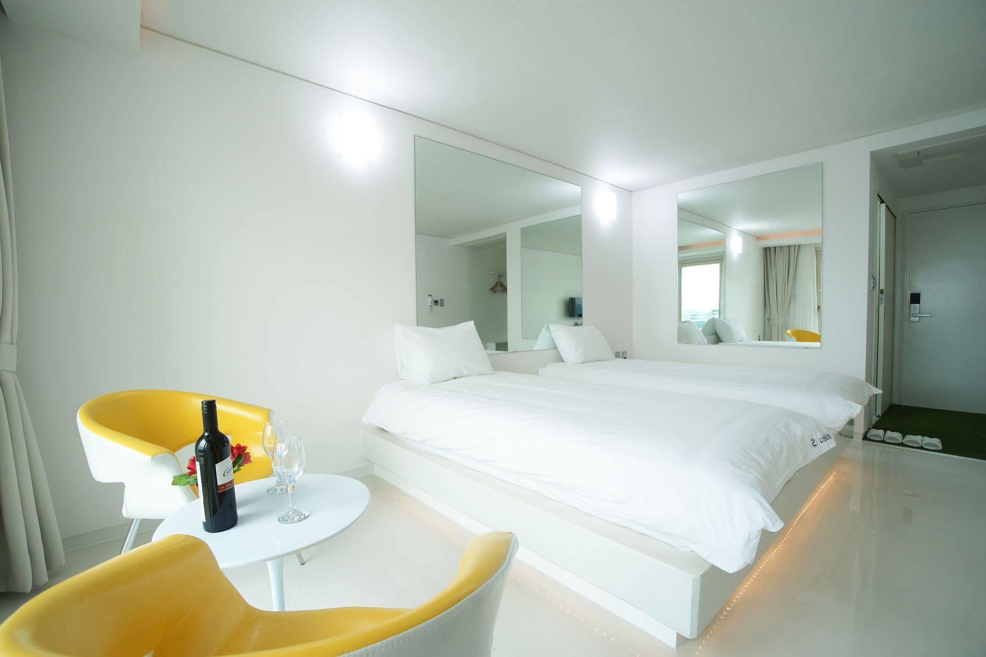 Hotel Ciel Bleu เมืองเชจู ภายนอก รูปภาพ