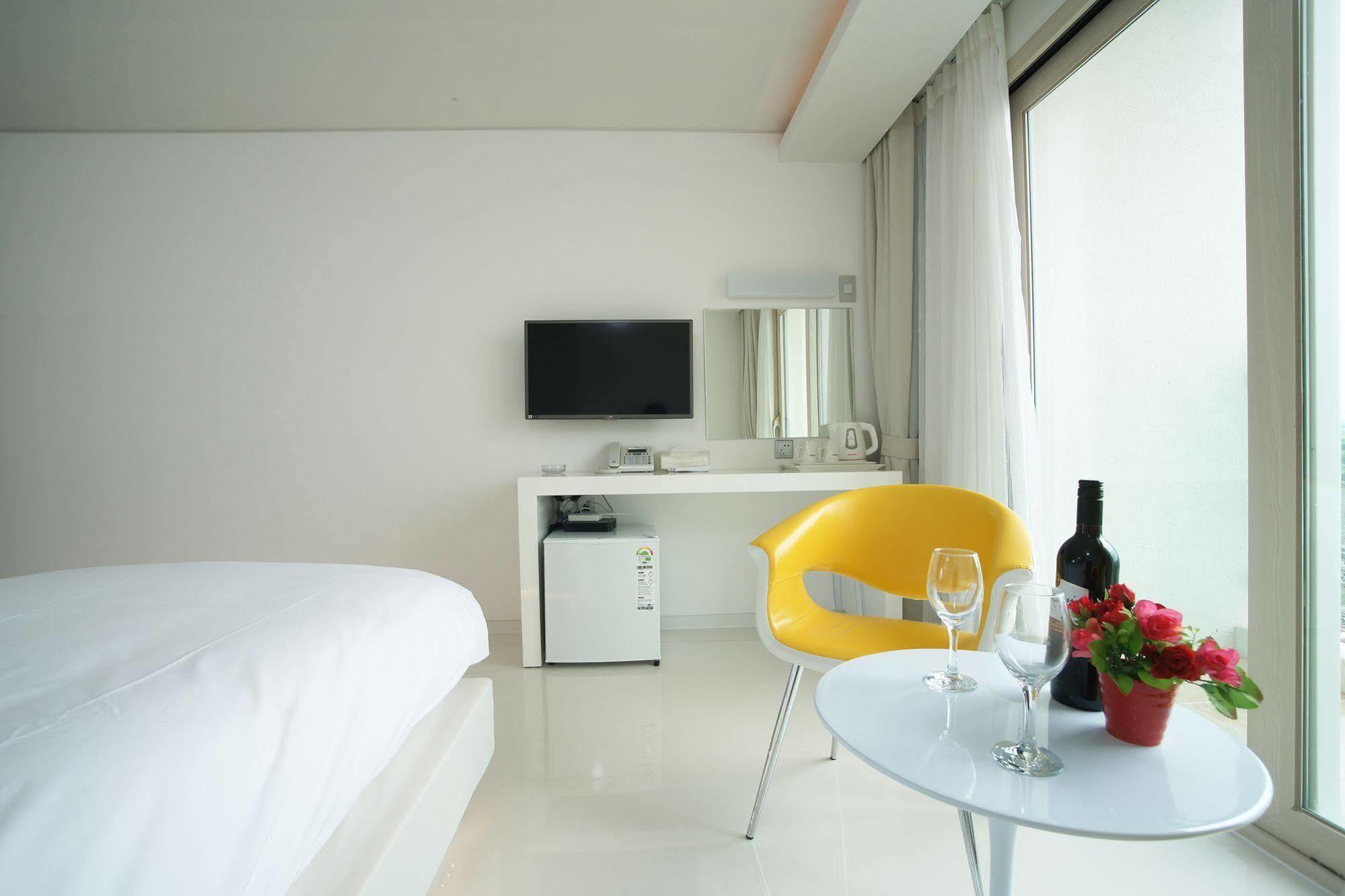 Hotel Ciel Bleu เมืองเชจู ภายนอก รูปภาพ