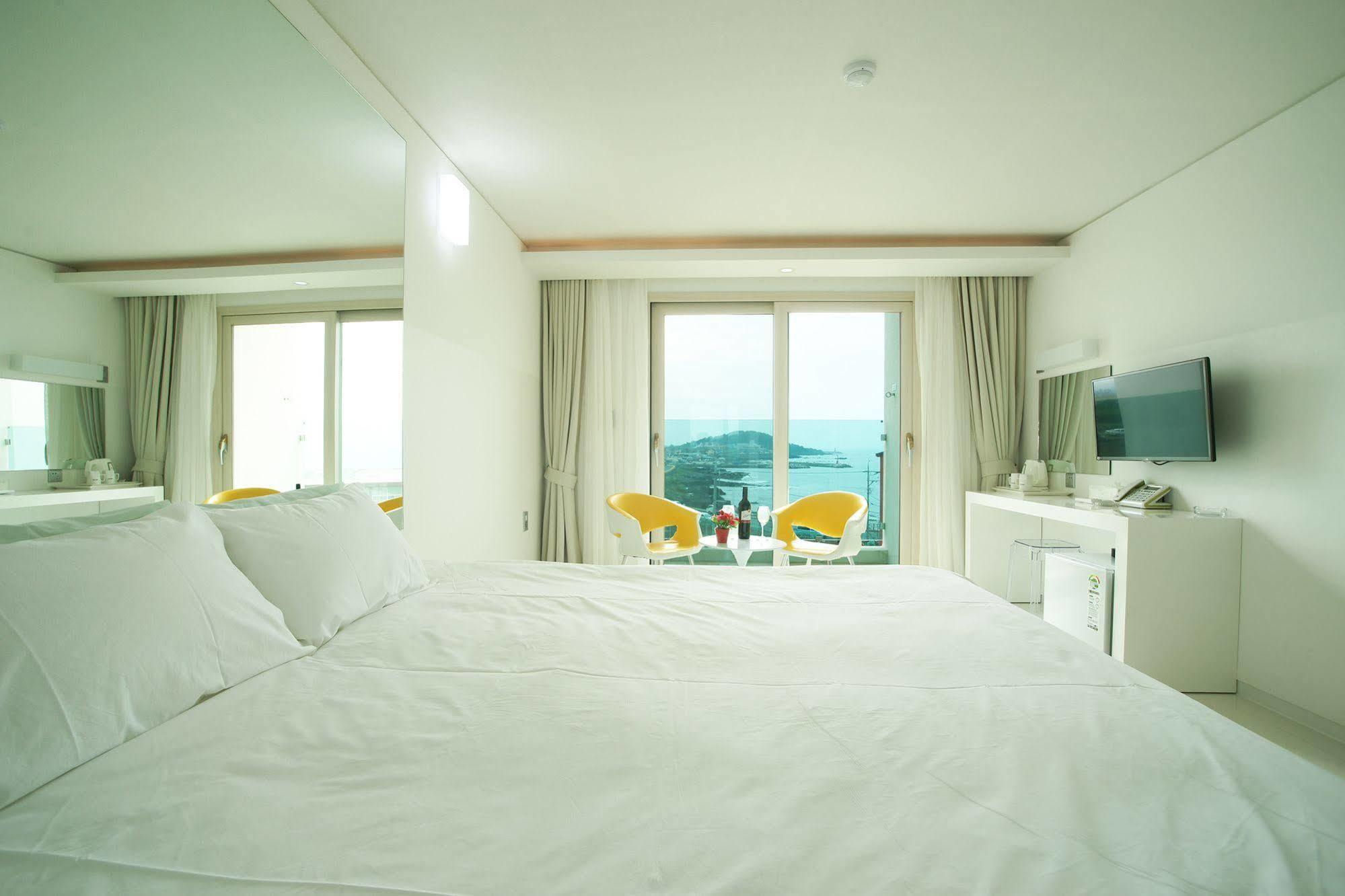 Hotel Ciel Bleu เมืองเชจู ภายนอก รูปภาพ