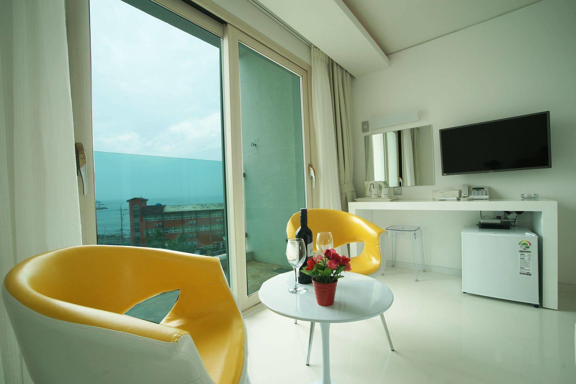 Hotel Ciel Bleu เมืองเชจู ภายนอก รูปภาพ