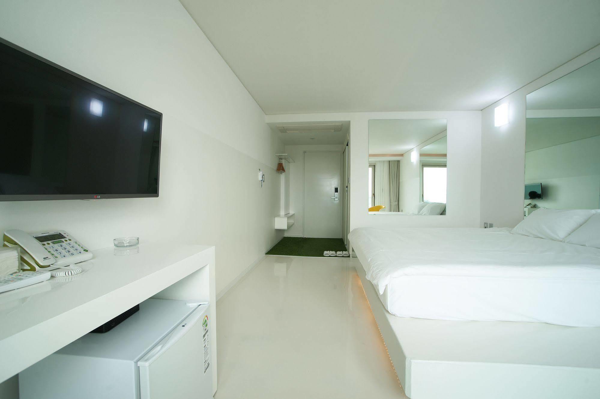 Hotel Ciel Bleu เมืองเชจู ภายนอก รูปภาพ